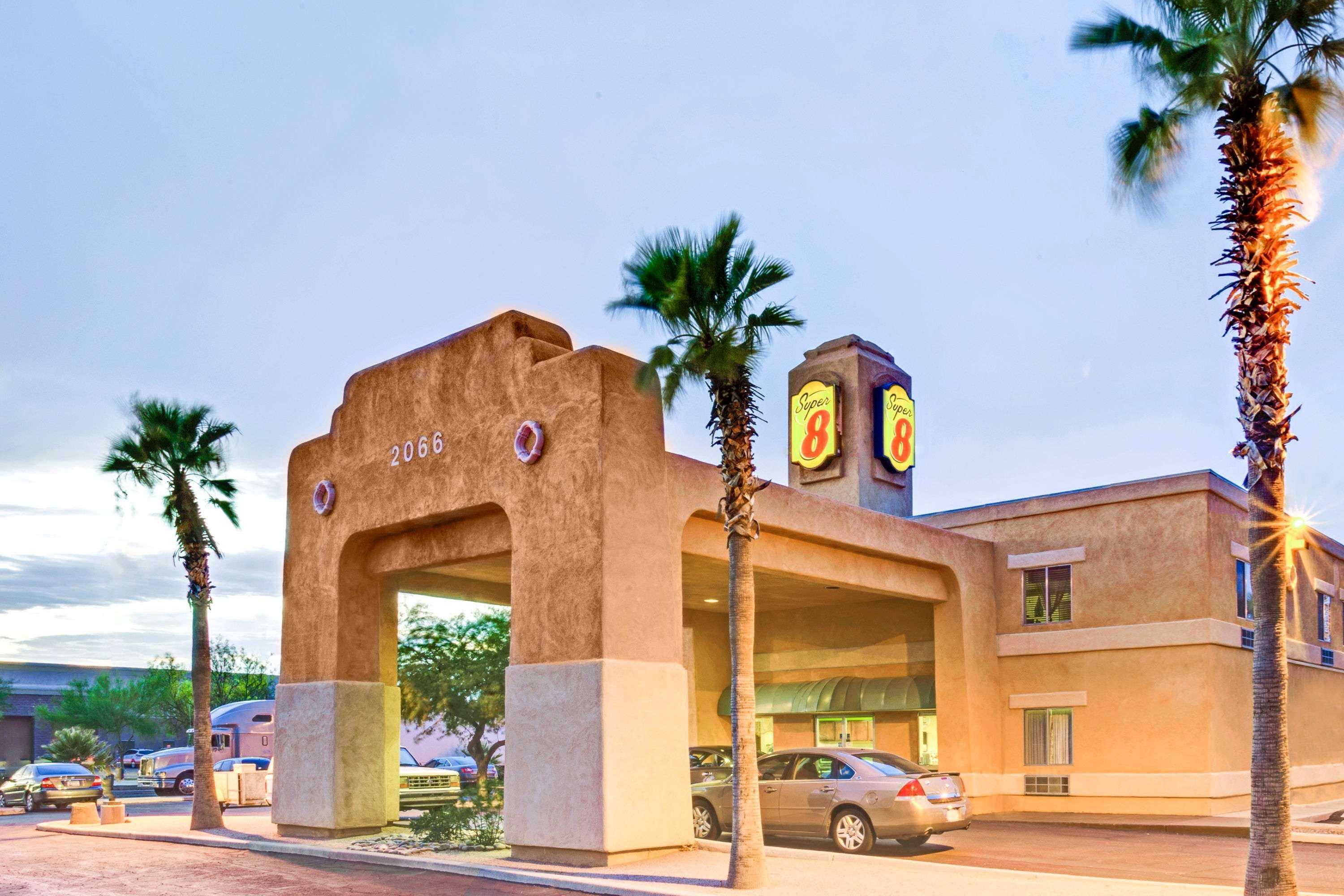 Super 8 By Wyndham Casa Grande Hotel Exterior photo